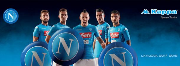 Primera equipación del Napoli. / Foto: sscnapoli.it