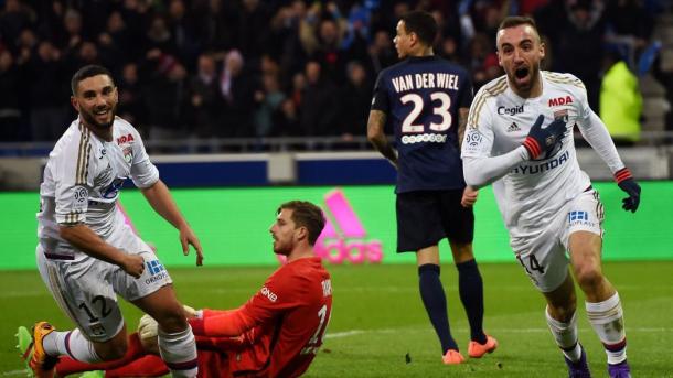 Celebración de un gol del Lyon ante el PSG (FOTO: Ligue 1)