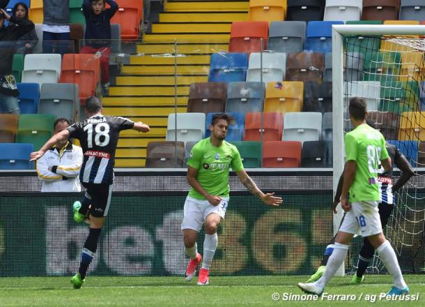 Perica scocca il tiro dell'1-1. Fonte: www.facebook.com/UdineseCalcio1896 