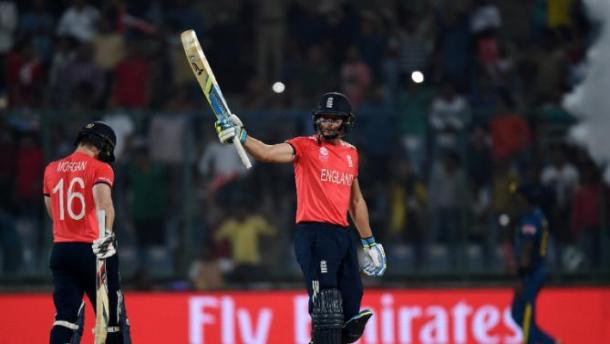 Buttler raises his bat during his match winning half-century against Sri Lanka | Photo: icc.com