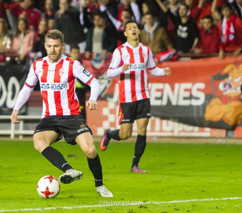 Iván Aguilar se estrenó como goleador | Foto. riojapress.com