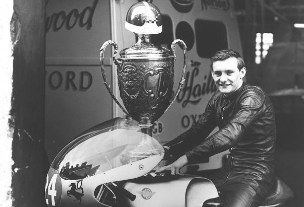 Primera victoria de Mike Hailwood en Ulster, 1959. Foto: Pinterest