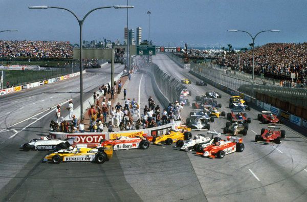 Nelson Piquet leading the 1980 United States GP West at Long Beach Photo Source: Media Storehouse via Pinterest