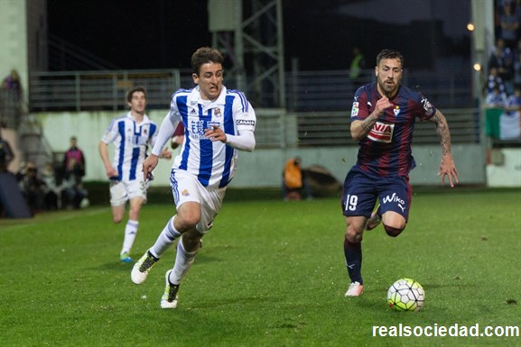 Mikel Oyarzabal en el Eibar-Real Sociedad