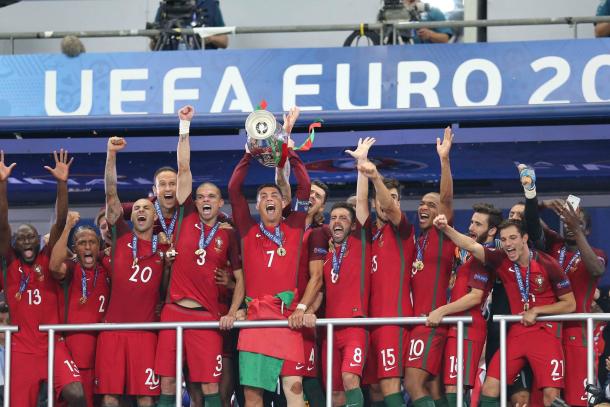 10 de julho: O dia em que toda a nação portuguesa celebrou a conquista do Euro 2016 // Foto: Facebook Seleções de Portugal