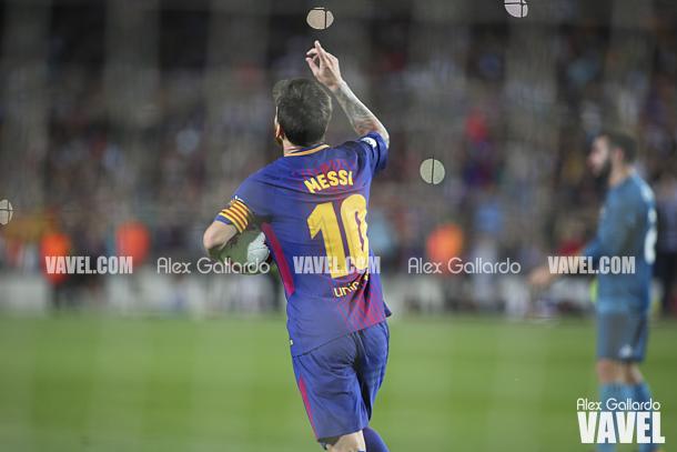 Messi rompió 'el maleficio' ante el eterno rival | Foto: Àlex Gallardo - VAVEL