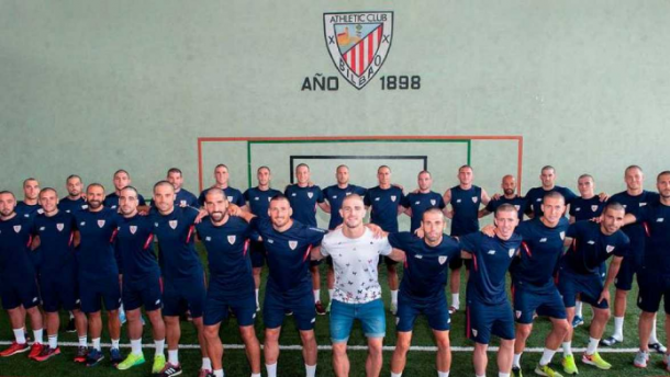 Los jugadores del Athletic rapados en apoyo a Yeray. Fuente: Athletic Club de Bilbao