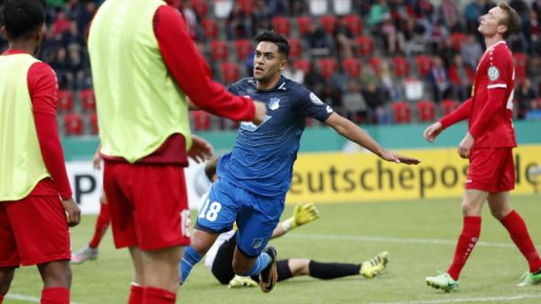 Amiri in gol a Erfurt, in DFB Pokal. Foto: TRUEBA/EPA/REX/Shutterstock