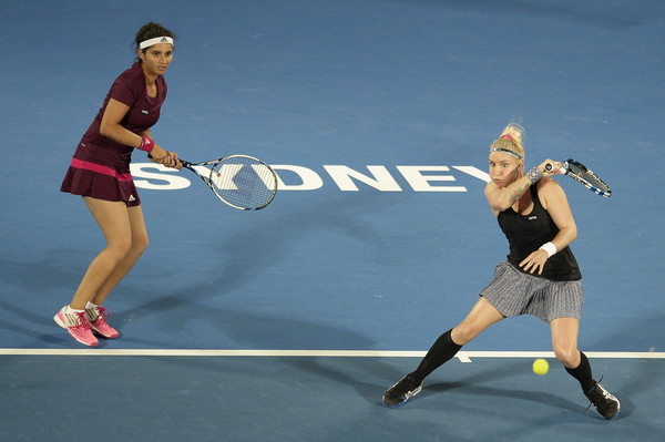 Mirza and Mattek-Sands playing together in Sydney, 2015 | Photo: Brett Hemmings/Getty Images AsiaPac
