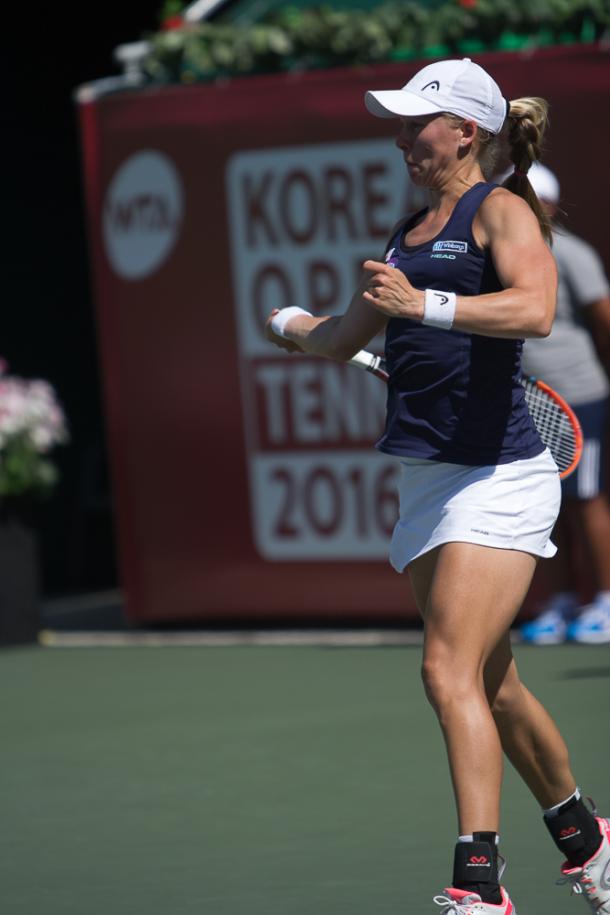 Larsson in action against Min | Photo: Korea Tennis Open