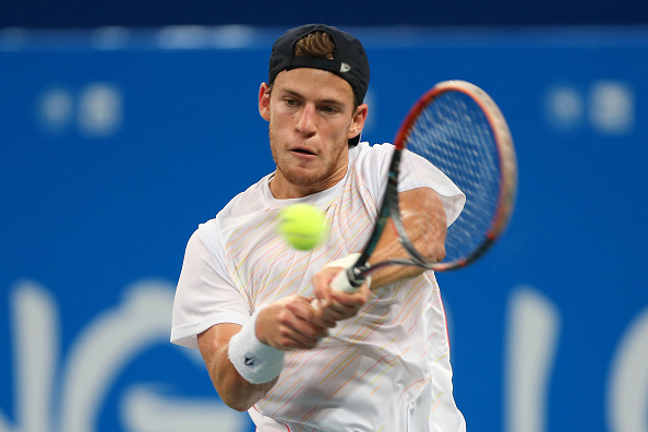 Diego Schwartzman hirs a backhand shot (Photo: Zhong Zhi/Getty Images)