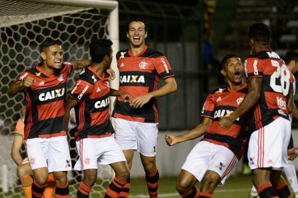 Jogadores comemoram gol de Gabriel logo no início | Foto: Staff Images/Flamengo