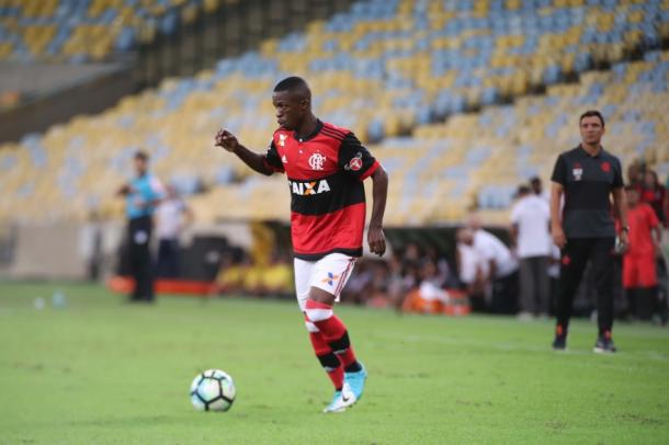 Vinícius Junior, de 16 anos, estreou no profissional do Flamengo (Foto: Gilvan de Souza/Flamengo)