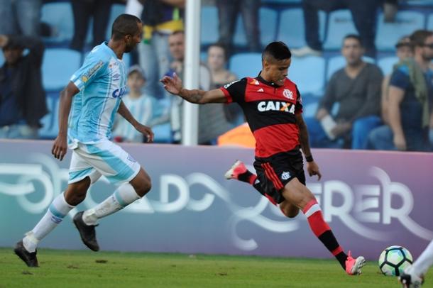No primeiro turno, equipes empataram por 1 a 1 na Ressacada (Foto: Staff Images/Flamengo)