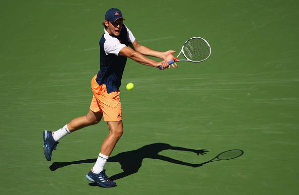 Dominic Thiem gears up to play a backhand shot (Photo: Clive Brunskill/Getty Images)