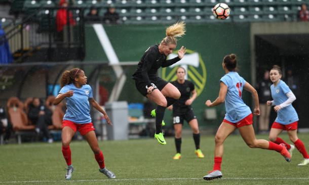 Amandine Henry going for the ball against the Chicago Red Stars/ Photo: Thorn's twitter @ThornsFC