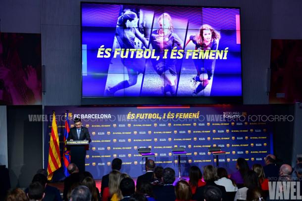 Josep Maria Bartomeu dando el discurso de bienvenida. Foto: Beto, VAVEL.com