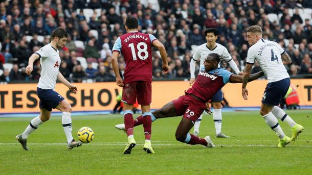 Antonio redujo las distancias. | West Ham United