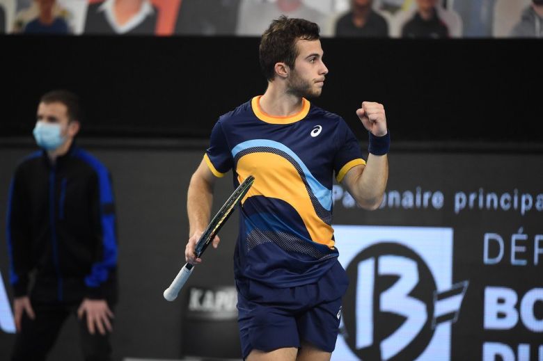 Gaston reacts after defeating Novak/Photo: Corinne Dubrueil/Open 13 Provence