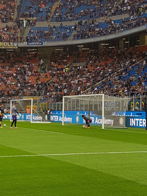Sportiello no aquecimento! (Foto: Reprodução/Twitter)