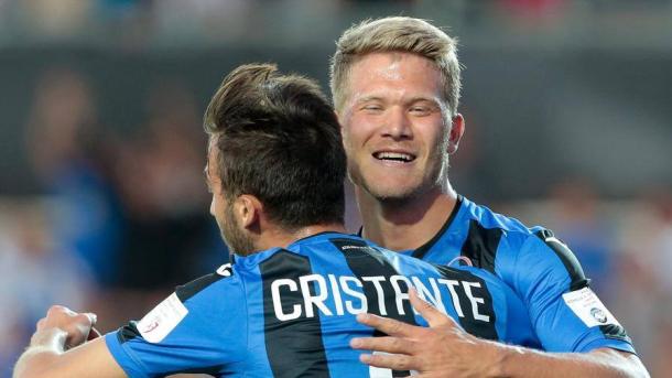 Cristante e Cornelius festeggiano il gol-vittoria sul Lille, in amichevole. | gazzettaobjects.it