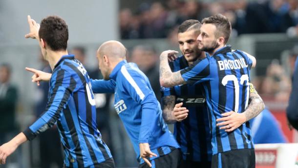 L'Inter dopo la vittoria sul Napoli. Fonte: Mosca / Tuttosport.