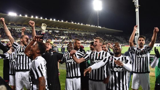 I giocatori della Juve in festa dopo la vittoria per 2-1 della scorsa stagione. Foto: Repubblica