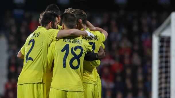I giocatori del Villarreal esultano dopo il primo gol di Bakambu. Fonte: AFP/Getty Images.