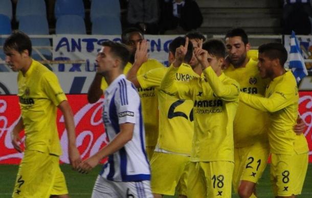 El Villarreal, celebrando uno de los goles de Denis Suárez la pasada campaña en Anoeta | Imagen: Giovanni Batista (VAVEL.com)