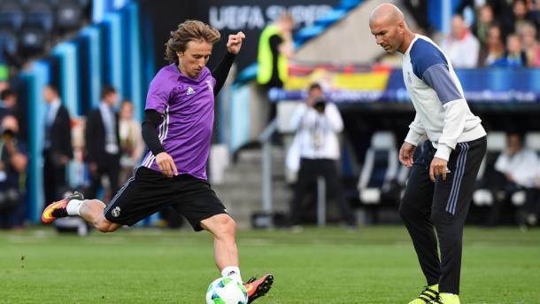 Modric e Zidane. Fonte foto: Getty Images.