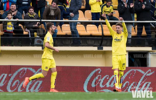 Leo Baptistao y Castillejo celebrando el 2-0