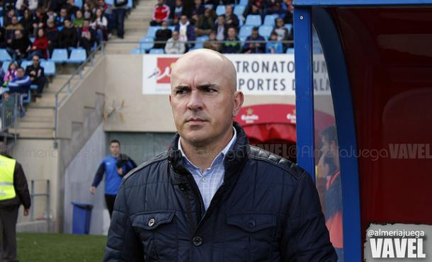 Luis César en uno de sus últimos partidos como entrenador del Albacete | Foto: @almeriajuega