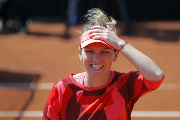Simona Halep was overjoyed with her victory | Photo: Bogdan Cristel / Fed Cup