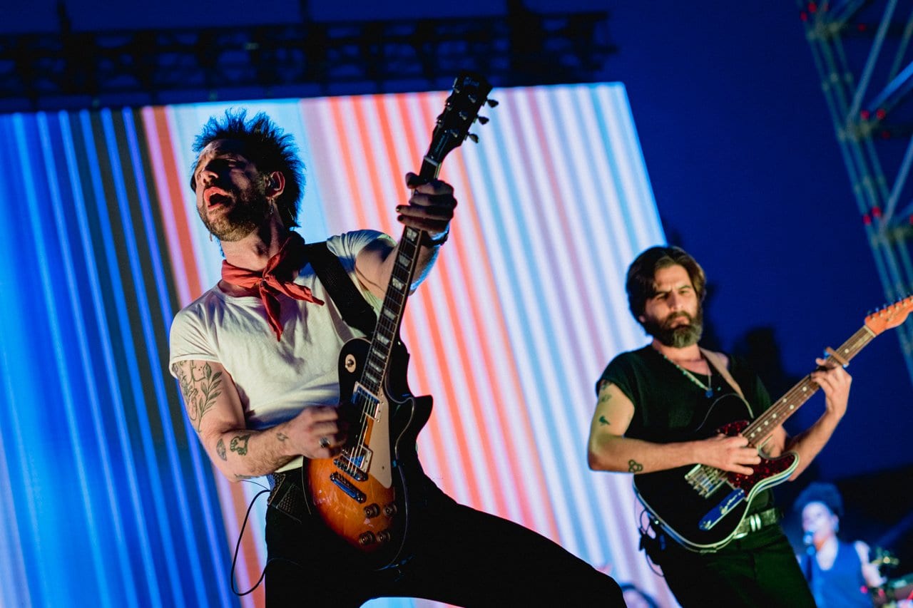 Viva Suecia durante su concierto en Icónica Santalucía Sevilla Fest en la Plaza de España