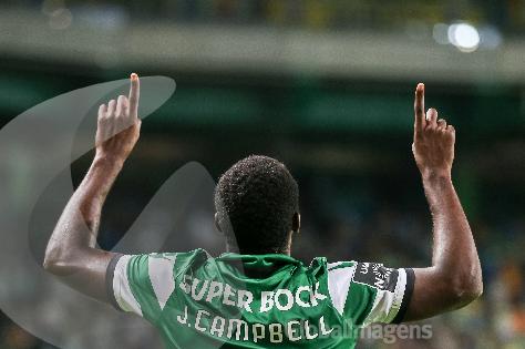 Campbell marcou o segundo da partida // Foto: Filipe Amorim/Global Imagens