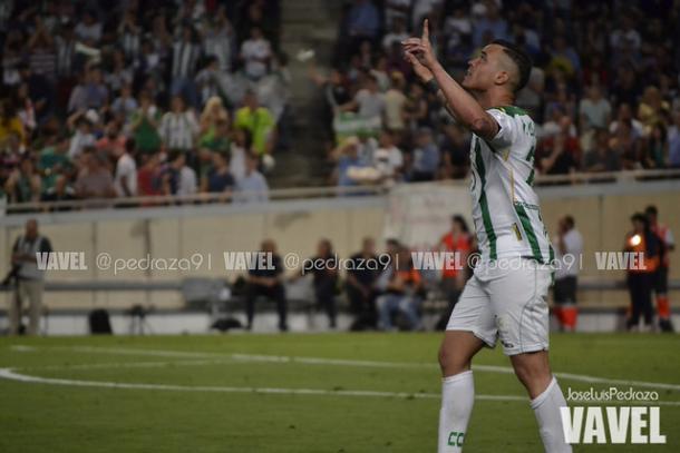Raúl de Tomás celebra su gol frente al Almería en la jornada 42 | Foto: José Luis Pedraza (VAVEL.com)