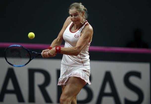 Ekaterina Makarova lost a 5-3 lead in the second set, losing four consecutive games to end off the match with | Photo: Sergiy Kivrin / Fed Cup