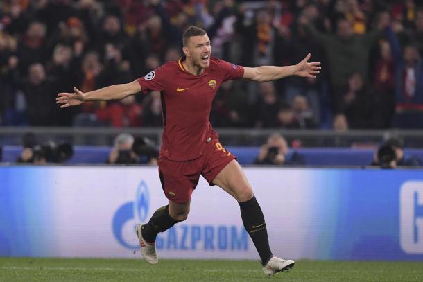 Dzeko celebra un gol esta campaña / Foto: Roma