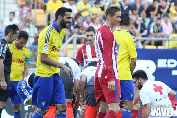 Güiza, durante el último Trofeo Carranza, junto a otro reconocido internacional español, el atlético Fernando Torres | Foto: Juan Ignacio Lechuga (VAVEL)