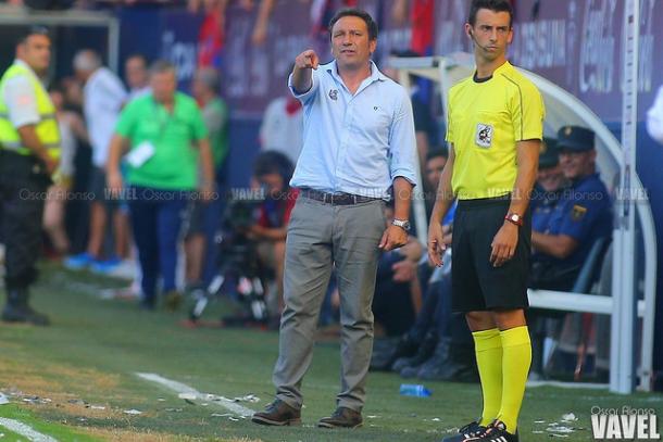 Eusebio ordena a sus jugadores en el encuentro ante Osasuna | Foto: Oscar Alonso / Vavel.com