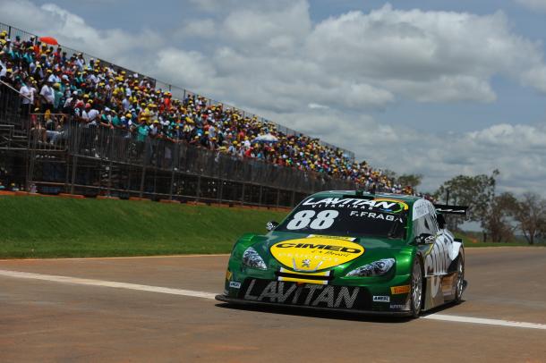 Fraga lidera o campeonato (Fábio Davini/Vicar )