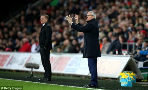 Claudio Ranieri's men will have to be tactically astute and follow his instructions if they are to beat Swansea on Sunday. | Photo: Getty Images.