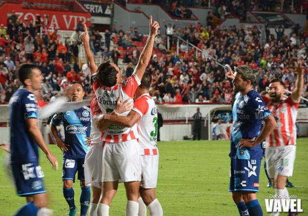 Marcos González festejando su gol ante Puebla en 2016 | Foto: Diego Topete (VAVEL)