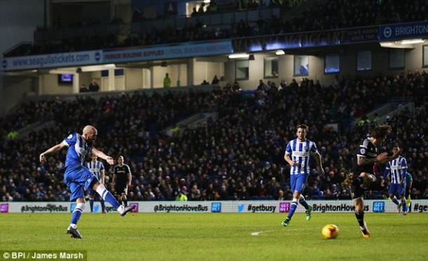 Saltor haciendo un gol ante el Huddersfield. Foto: BPI