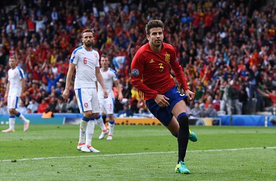 Piqué celebra el gol ante España. Imagen | Don Balón