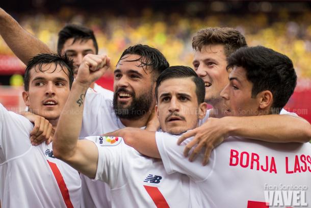 El Sevilla Atlético fue una gran piña que estuvo fuertemente unida hasta el final | Foto: Fran Santiago (VAVEL)
