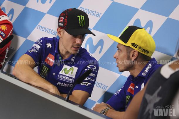 Viñales y Rossi, preocupados por el rendimiento de sus Yamahas/ Foto: Lucas ADSC