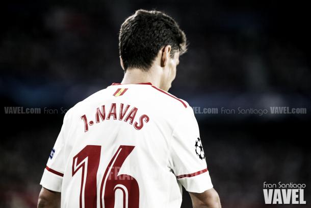 Jesús Navas en un encuentro con el Manchester City / Foto: VAVEL