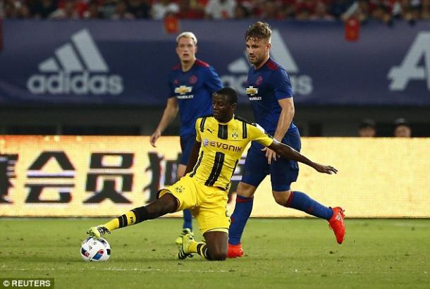 Above: Luke Shaw in action in Manchester United's 4-1 defeat to Borussia Dortmund | Photo: Reuters 