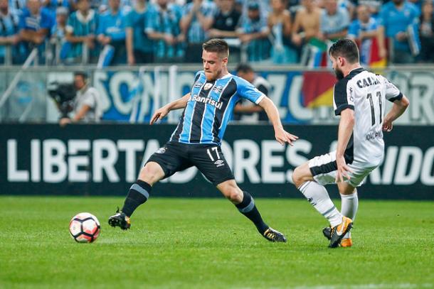Sem Luan, Ramiro foi o responsável por centralizar as ações ofensivas do Grêmio | Foto: Lucas Uebel/Grêmio FBPA